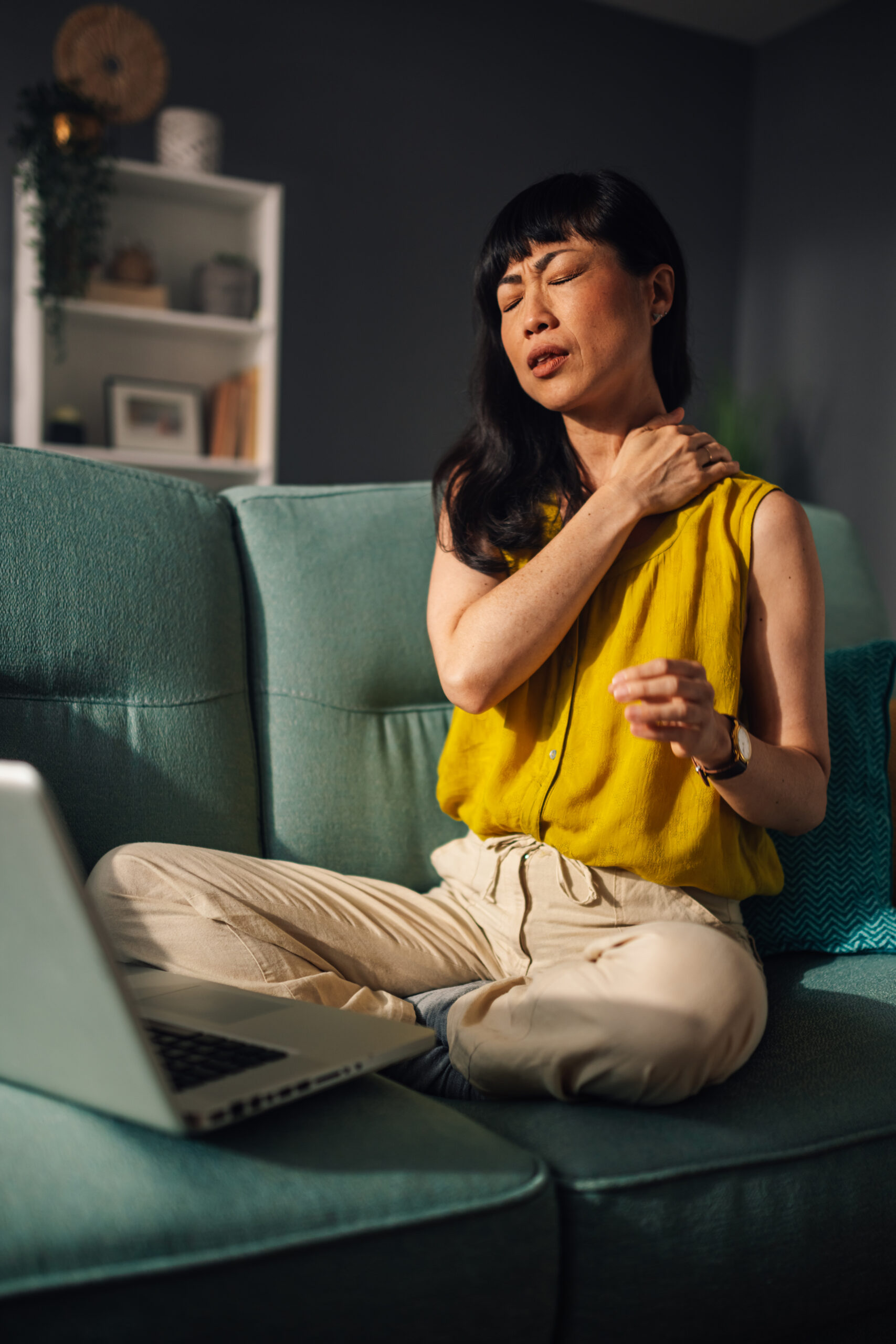 Wave therapy treatment for back pain at a Marysville, Ohio medical clinic